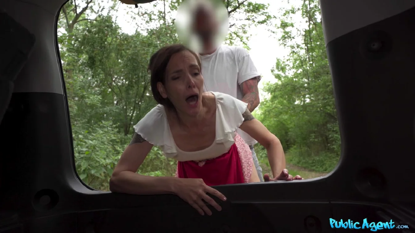 Preview of PublicAgent Mia Moone XXX